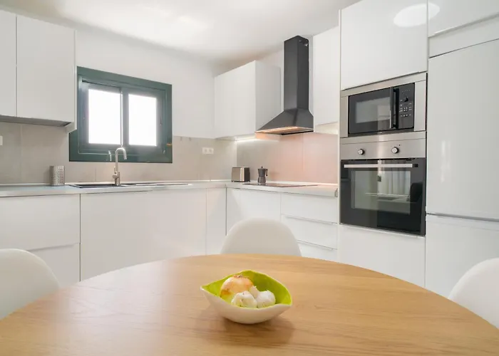 Semesterbostad Lanzahost Casa Fer